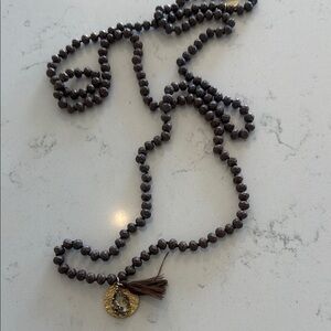 NWOT Marilyn Schiff Elegant Brown Beaded Necklace with Gold Pendant 27 in